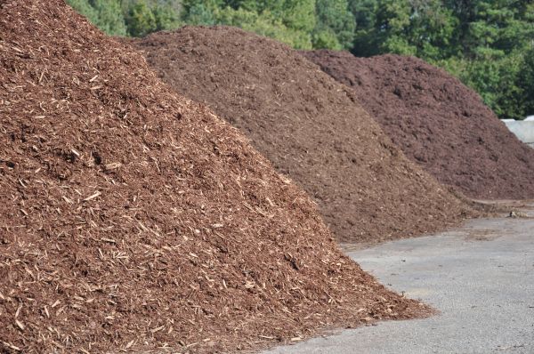 Brown Mulch Delivery in Elk River