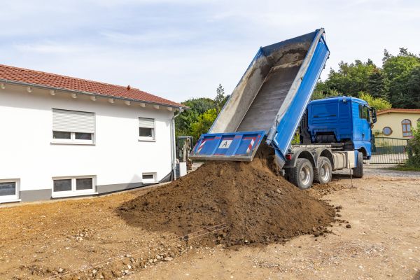 Garden Dirt Delivery in Elk River