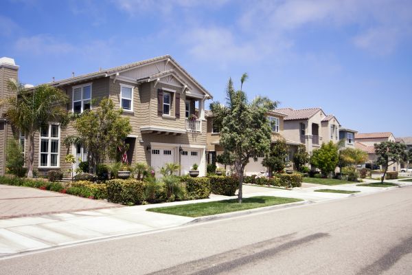 Neighborhood Landscaping in Elk River